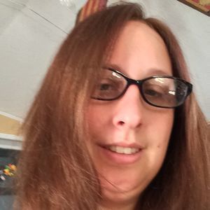 Meet your Posher, Holly